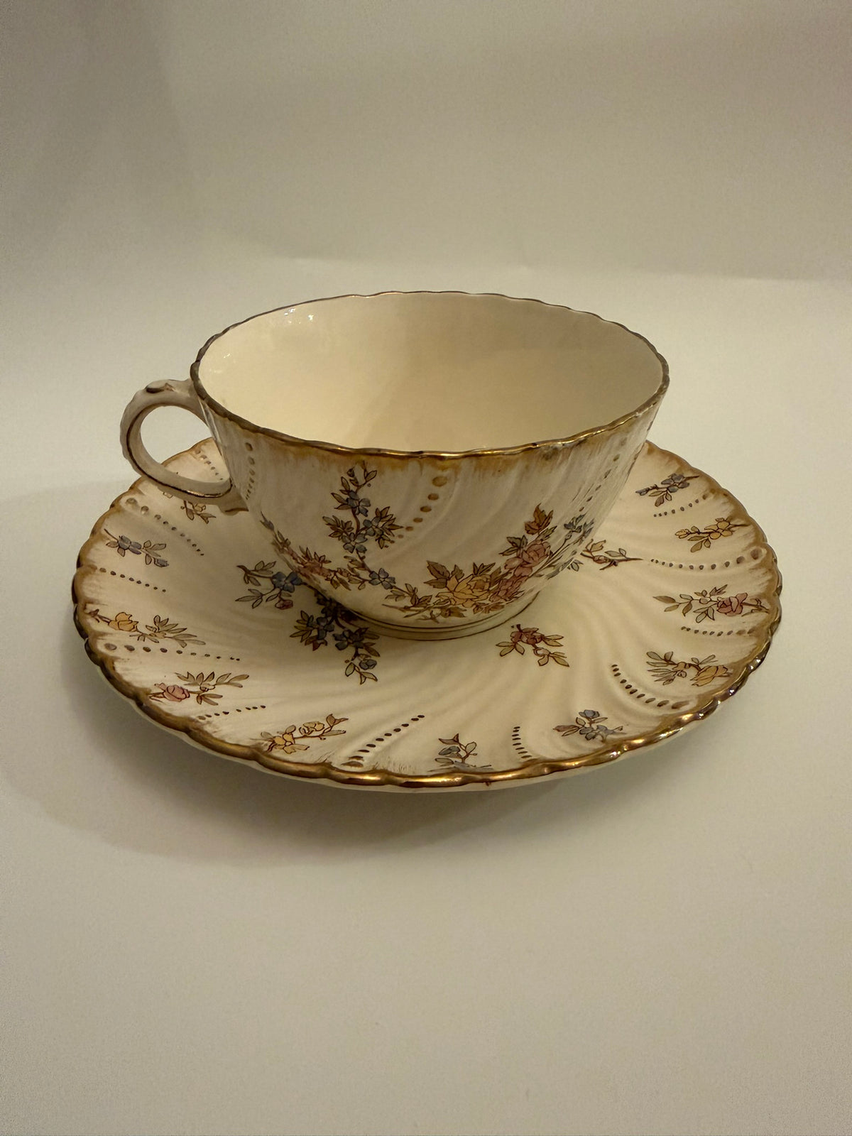 Sarreguemines Louis XV ショコラカップ＆ソーサー