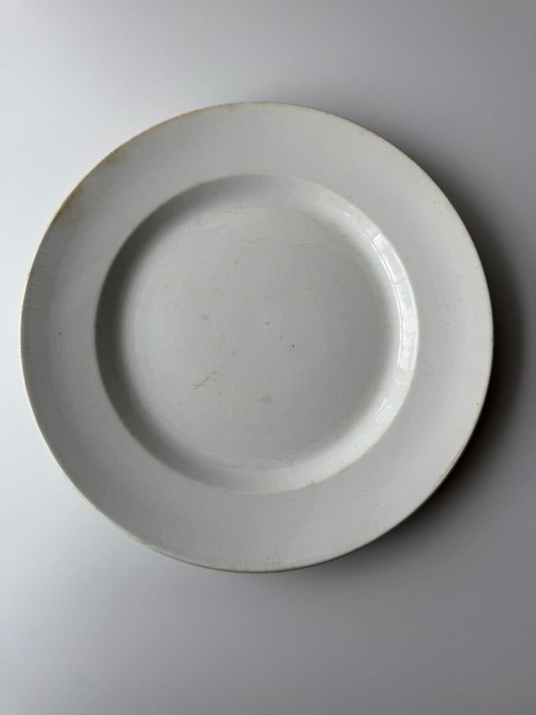 Creil et Montereau 白リム大皿