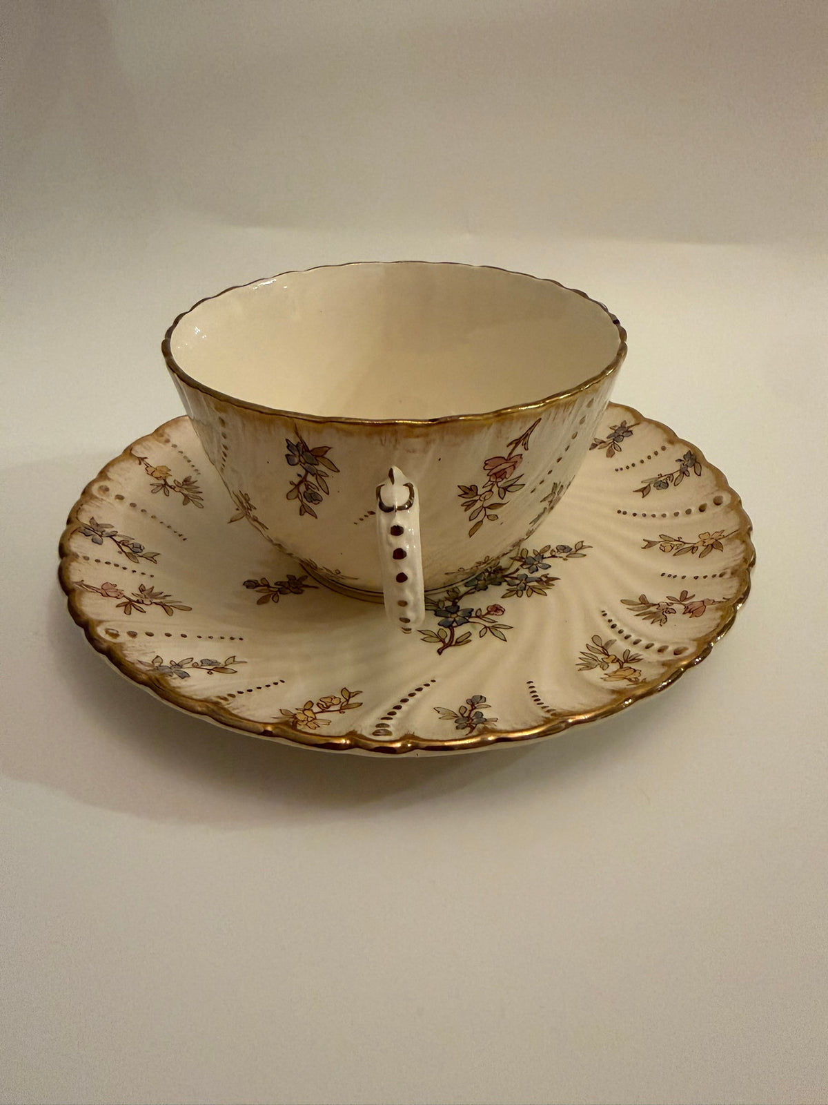 Sarreguemines Louis XV ショコラカップ＆ソーサー